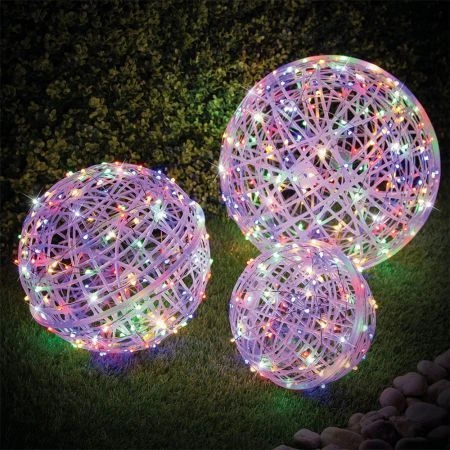 Stockholm Christmas Lights 3pcs LED Globe Balls Xmas Baubles Outdoor Garden Decor 20/30/40CM 2 Stockholm Christmas Lights 3pcs LED Globe Balls Xmas Baubles Outdoor Garden Decor 20/30/40CM - Image 2
