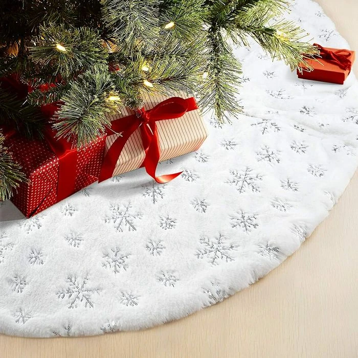48 Inches Christmas Tree Skirt For Xmas Tree Holiday Party Decoration White Plush Gold Sequin Snowflake (Silver) 1 48 Inches Christmas Tree Skirt For Xmas Tree Holiday Party Decoration White Plush Gold Sequin Snowflake (Silver)